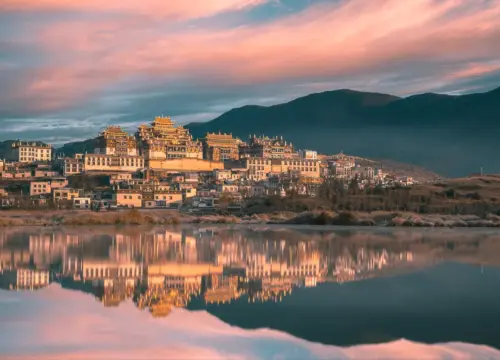 Country of Colorful Clouds: 8-Day Authentic Yunnan & Heritage Trail Kunming-Dali-Lijiang-Shangri-La Tour